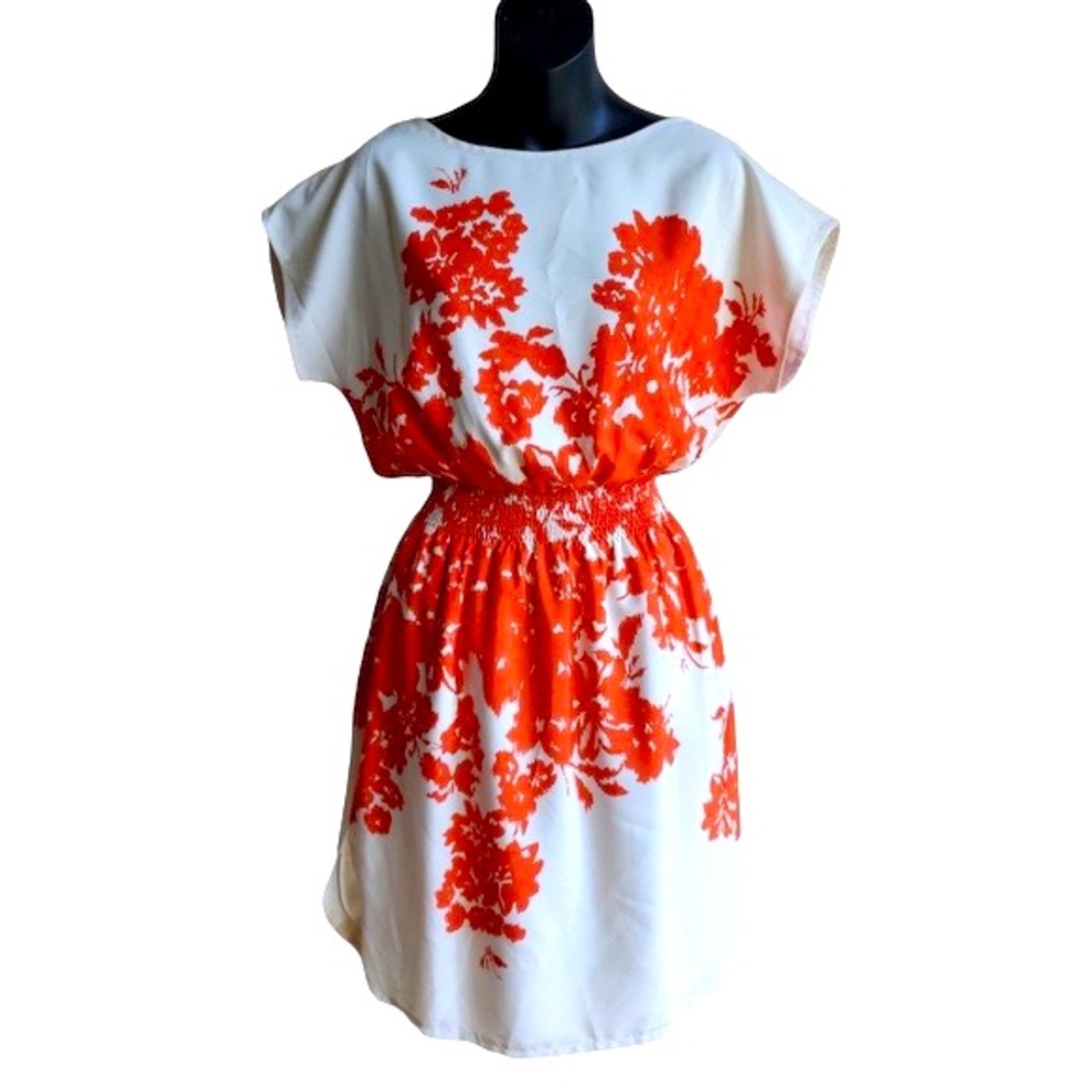 Eliza J Dress Size 4 Ivory Red Elastic-Waist Vacation & Spring Dress